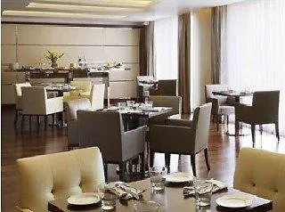 Отель Courtyard By Marriott Kochi Airport Недумбассери 5*,