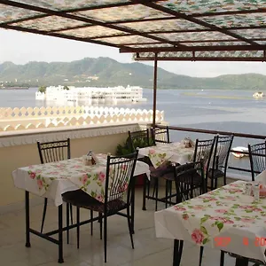 *** Hotel Raj Niwas Indien