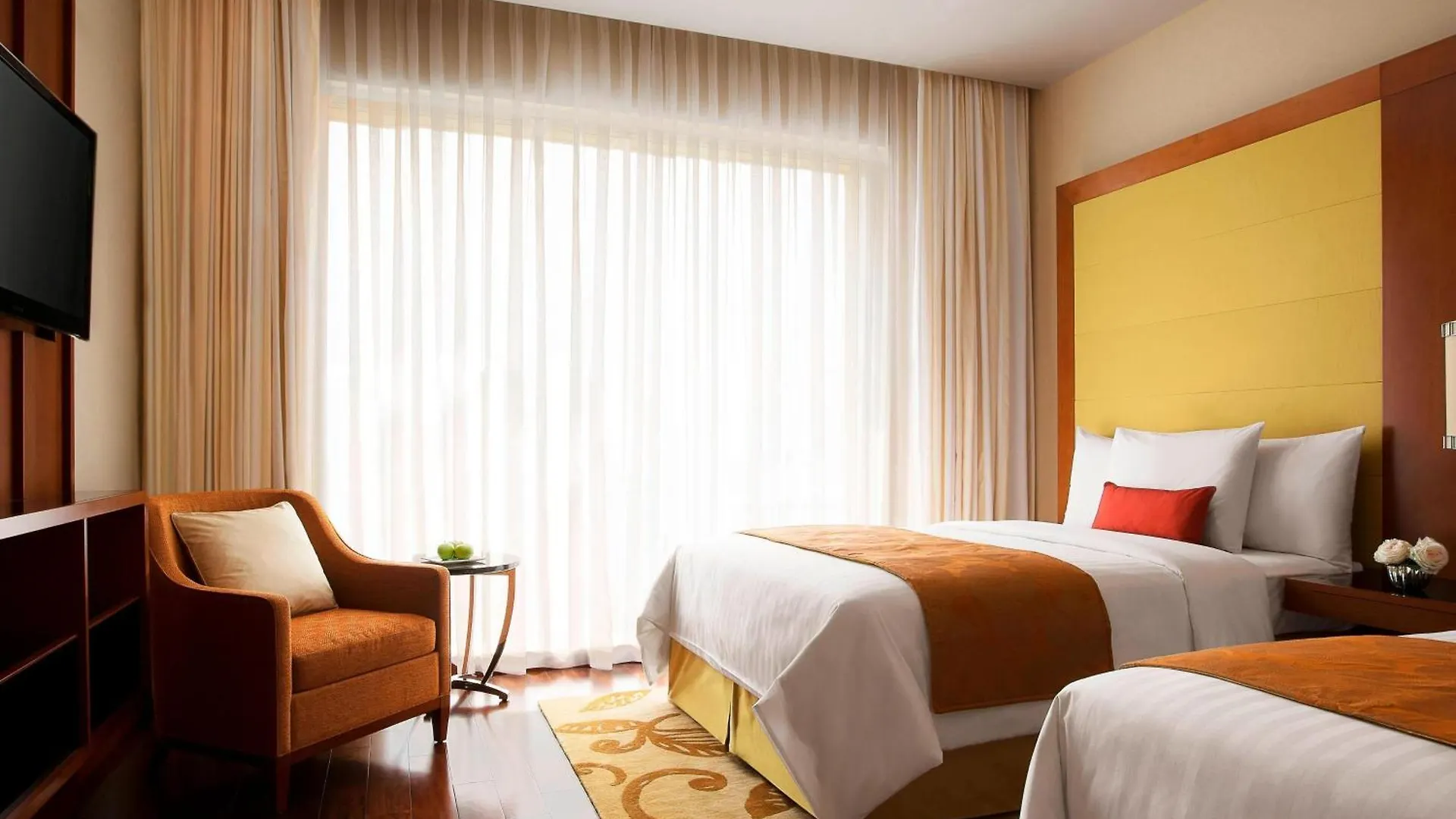 Courtyard By Marriott Kochi Airport Hotel Nedumbassery
