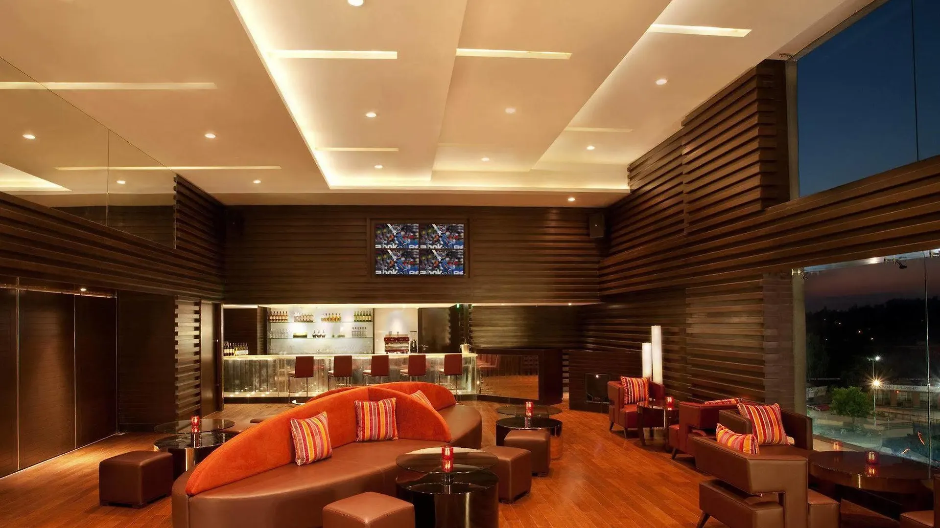 Courtyard By Marriott Kochi Airport Hotel Nedumbassery 5*,  India