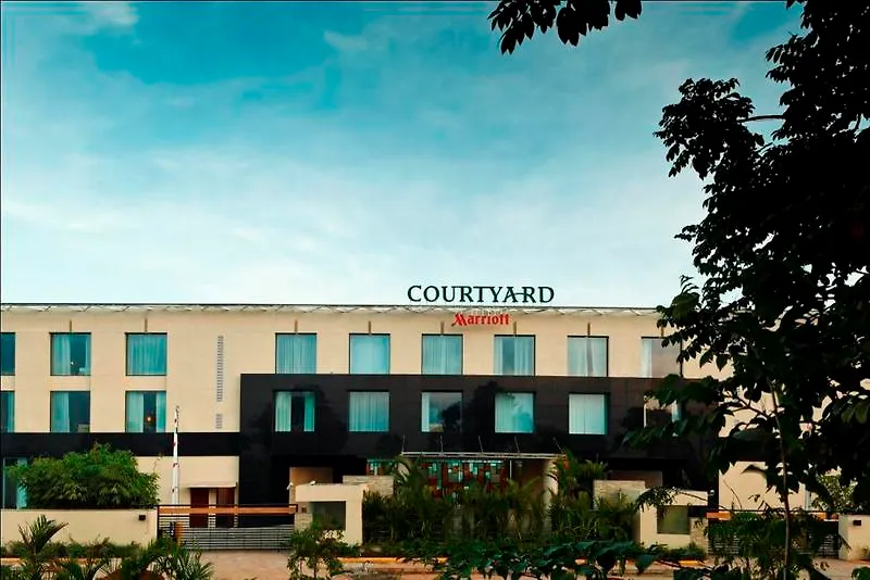 Hotel Courtyard By Marriott Kochi Airport à Nedumbassery